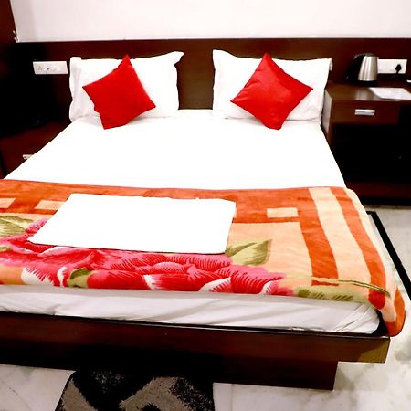 Hotel River View Khagaria エクステリア 写真