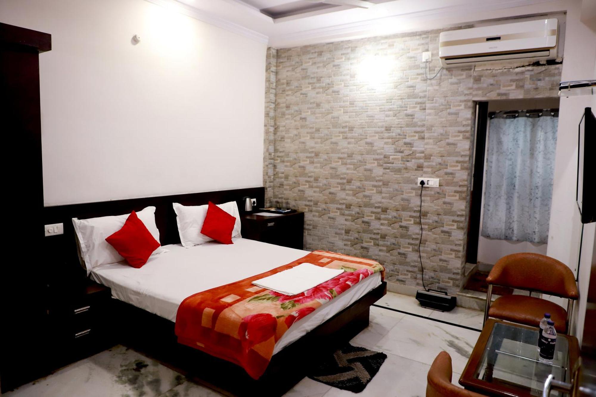 Hotel River View Khagaria エクステリア 写真
