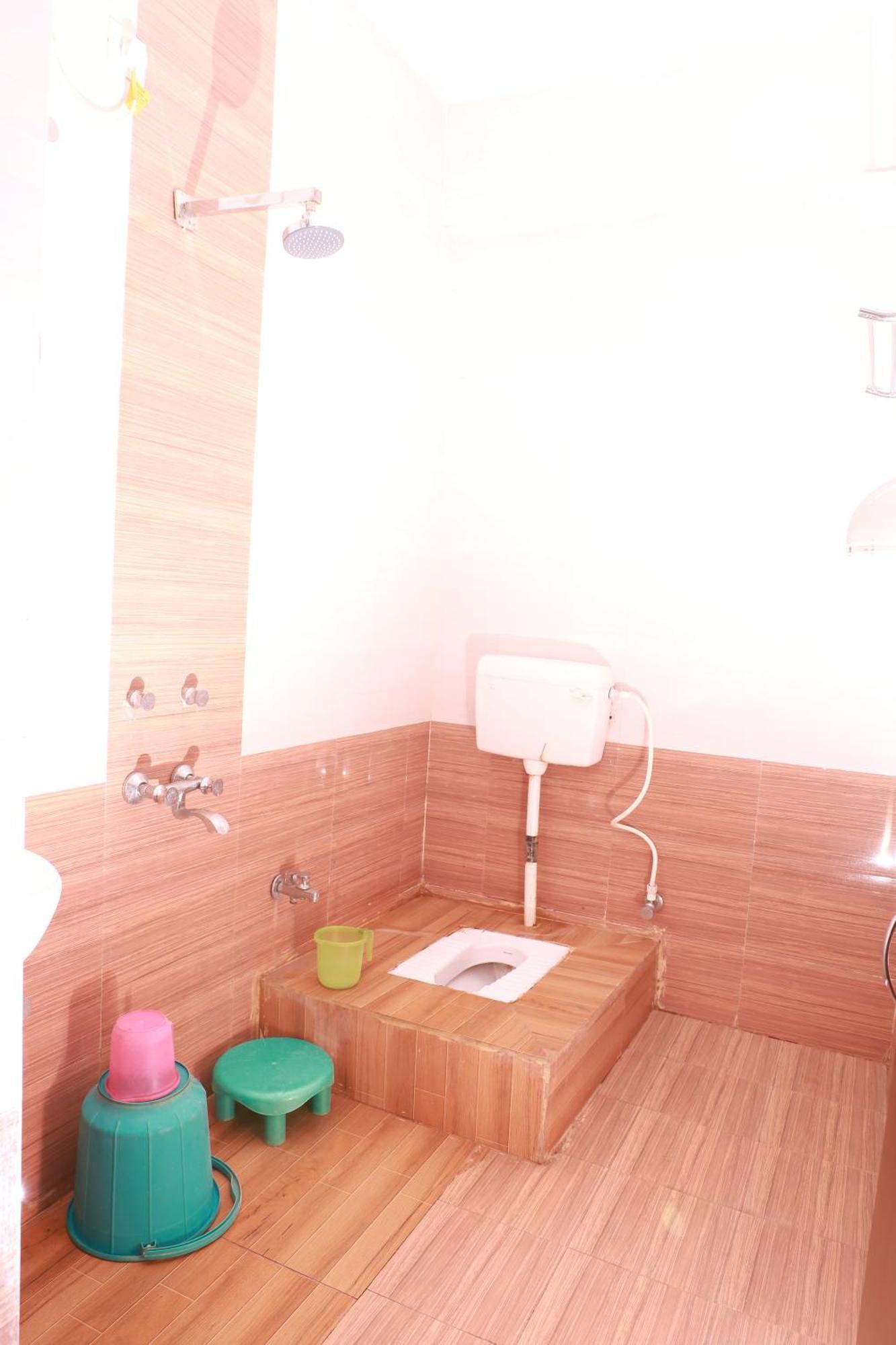 Hotel River View Khagaria エクステリア 写真