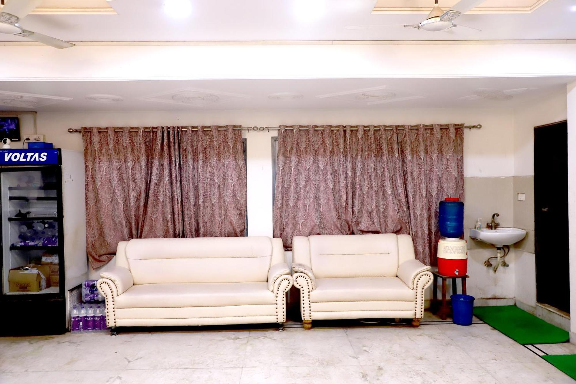 Hotel River View Khagaria エクステリア 写真